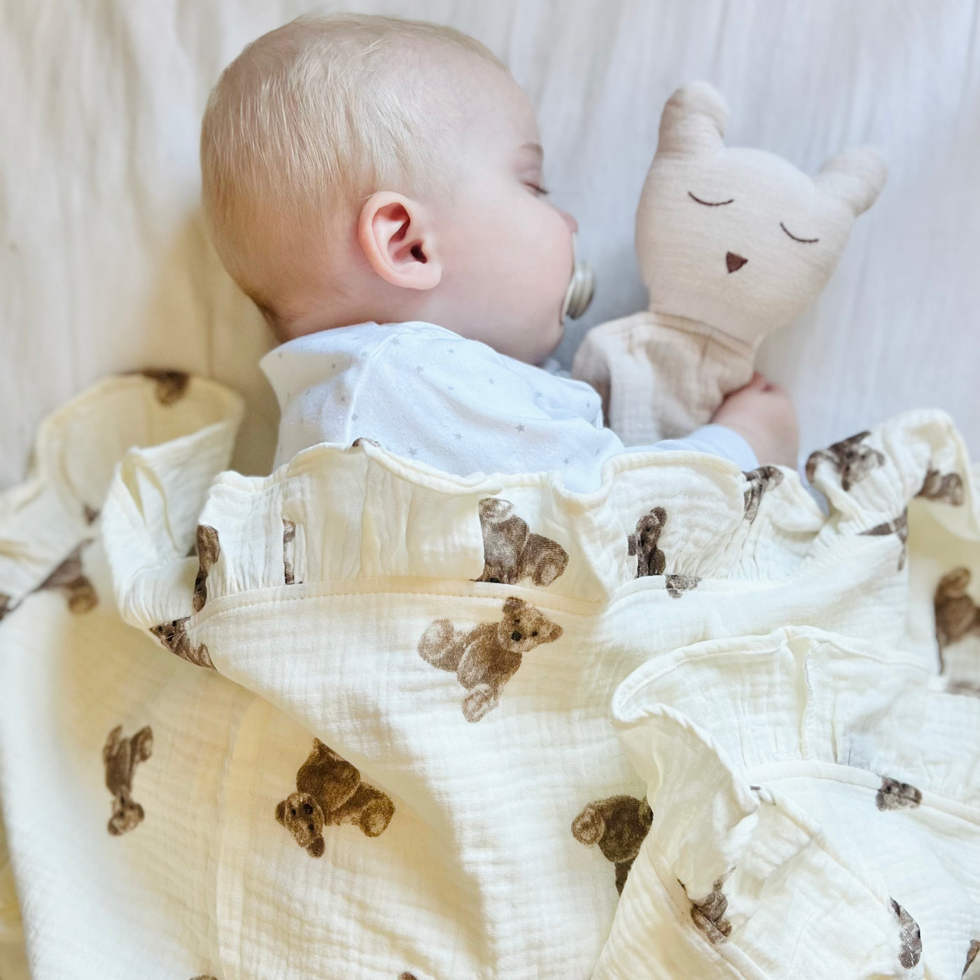 Little Bear Frill Blanket